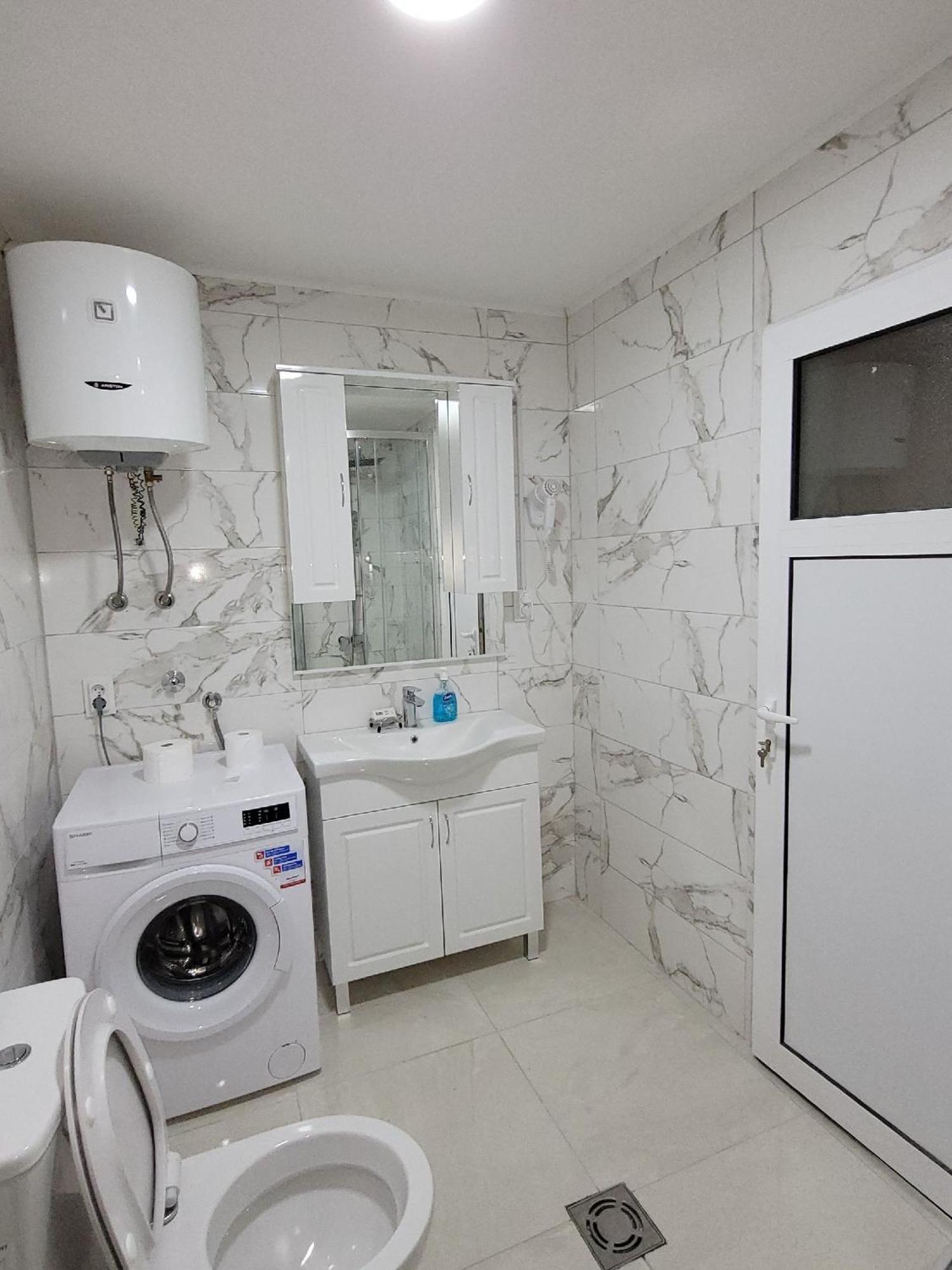Montenegro Apartments Phoenix With Pool Bar Δωμάτιο φωτογραφία