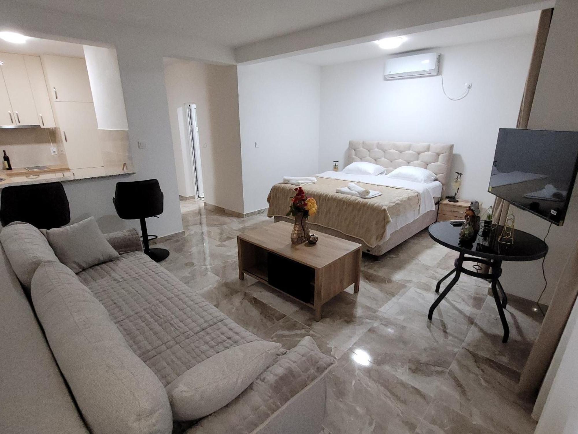 Montenegro Apartments Phoenix With Pool Bar Δωμάτιο φωτογραφία